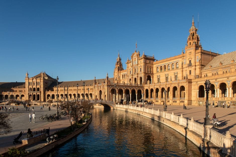 Sevilla zur Orangenblüte: Geruch, Hitze, Geduld