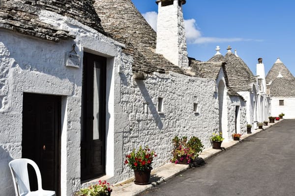 Apulien: Trulli, Olivenhaine und das ionische Meer